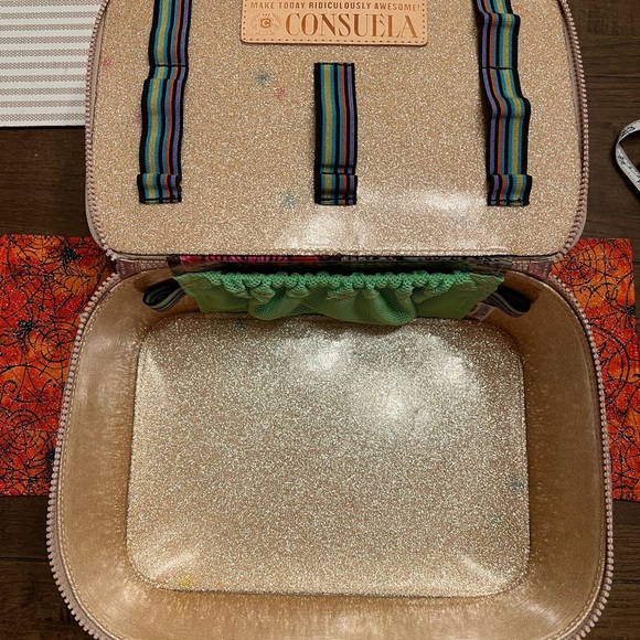 NWT Consuela Stylish Black, Pink and Purple Leopard Print Train Case - Picture 3 of 7